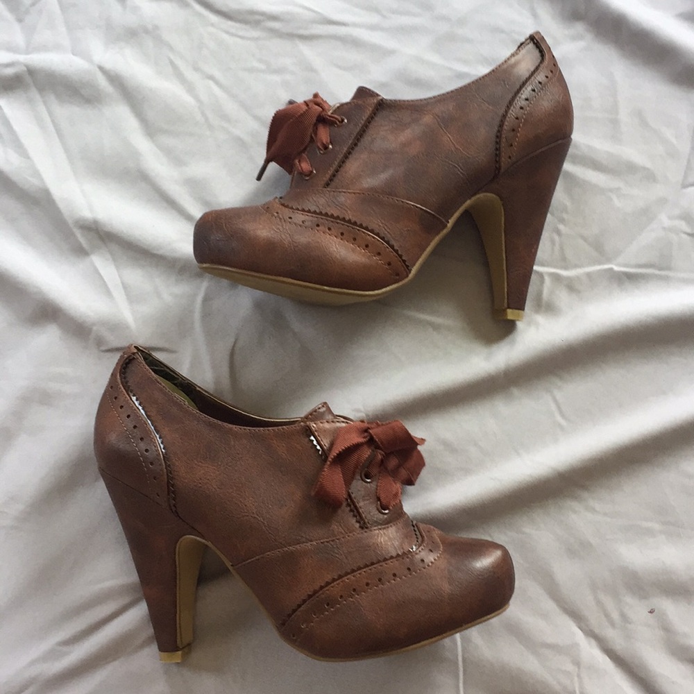 Brown Vegan Leather Oxford Inspired Heels
